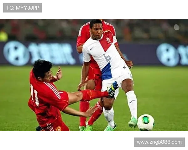 苏超:飞铲肉搏铸就铁血战场,草根精神碾压国足 苏超:飞铲肉搏铸就铁血战场,草根精神碾压国足